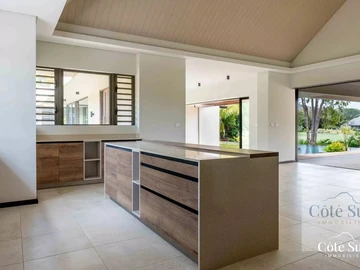 4 Bedroom Villa