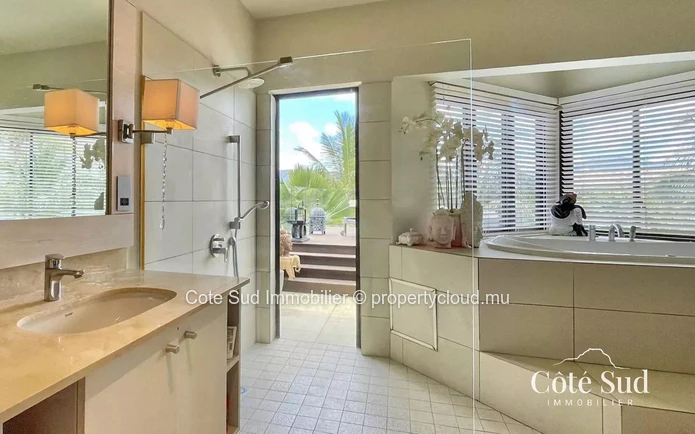 Exceptional Penthouse Duplex in Tamarin