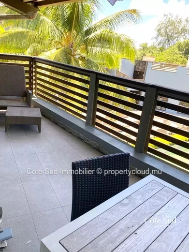 À vendre - Charmant appartement avec piscine au cœur de Trou aux Biches.