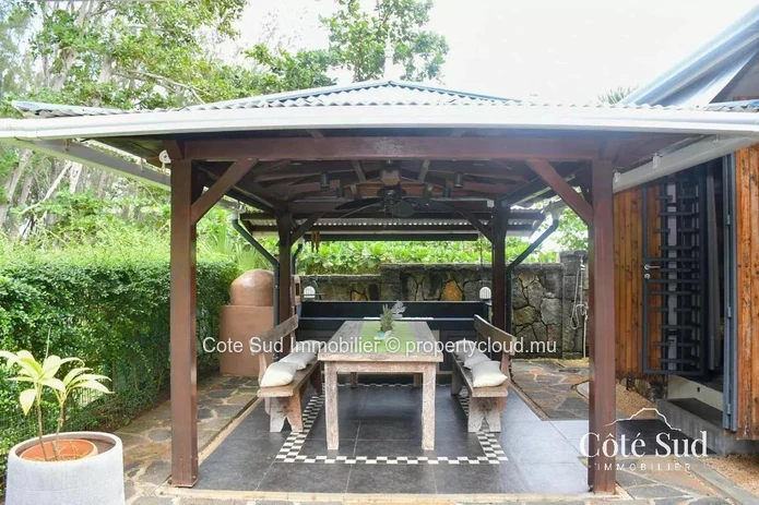 À VENDRE / À LOUER- – Superbe Villa dans Morcellement Gated