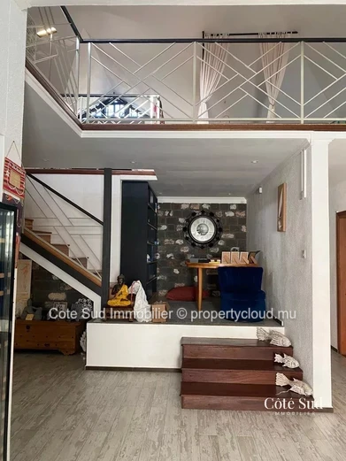 À VENDRE / À LOUER- – Superbe Villa dans Morcellement Gated