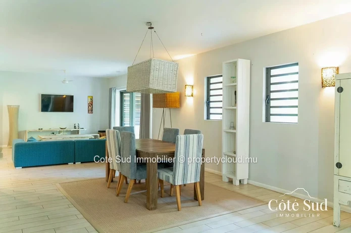 For Sale – Ground Floor Apartment in Tamarin