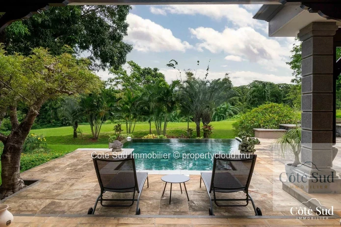A vendre Villa avec vue sur le Golf et la fôret