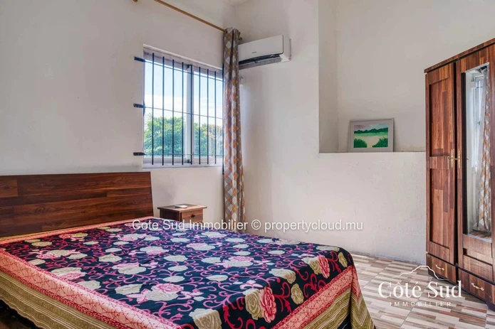 À VENDRE – 2 Bungalows pieds dans l'eau à Surinam