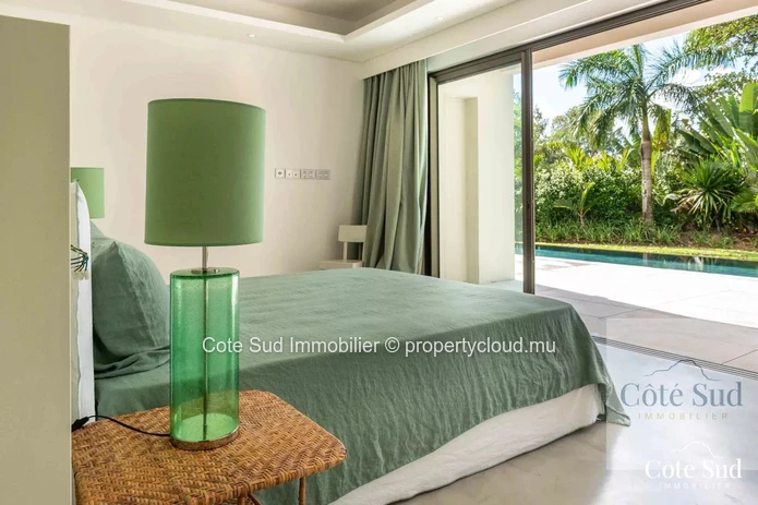 À vendre - Prestigieuse Villa d'Architecte à Anahita