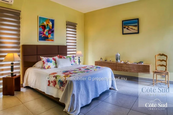 À vendre : penthouse 2/3 chambres avec vue sur mer à Tamarin