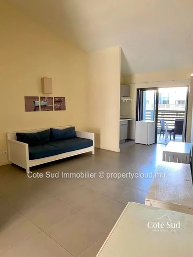 À vendre - Charmant appartement avec piscine au cœur de Trou aux Biches.