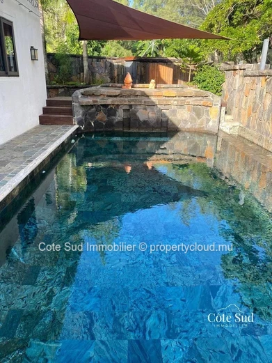 À VENDRE / À LOUER- – Superbe Villa dans Morcellement Gated